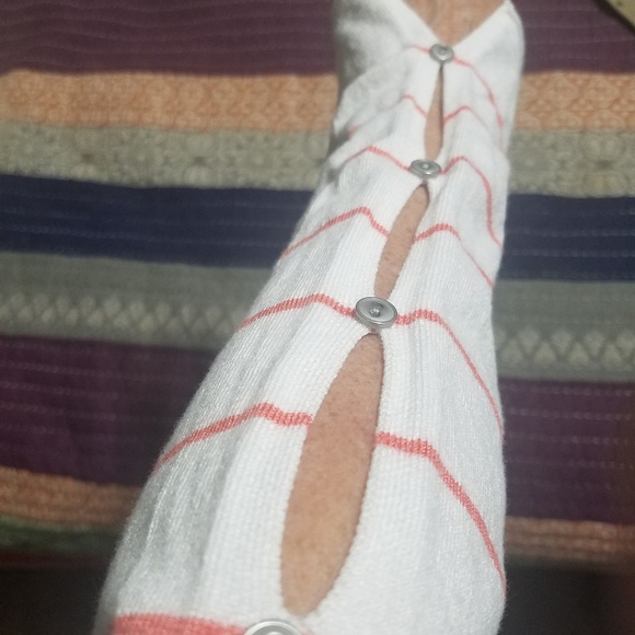 💥5 for $25💥Christopher & Banks sweater - Picture 2 of 2